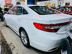 هيونداي أزيرا